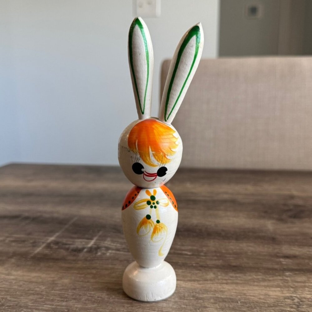 Vintage Wood Bubble Head Bunny Rabbit, Made in Korea. - Picture 1 of 7